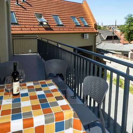 Star Apartman Eger Exterior foto