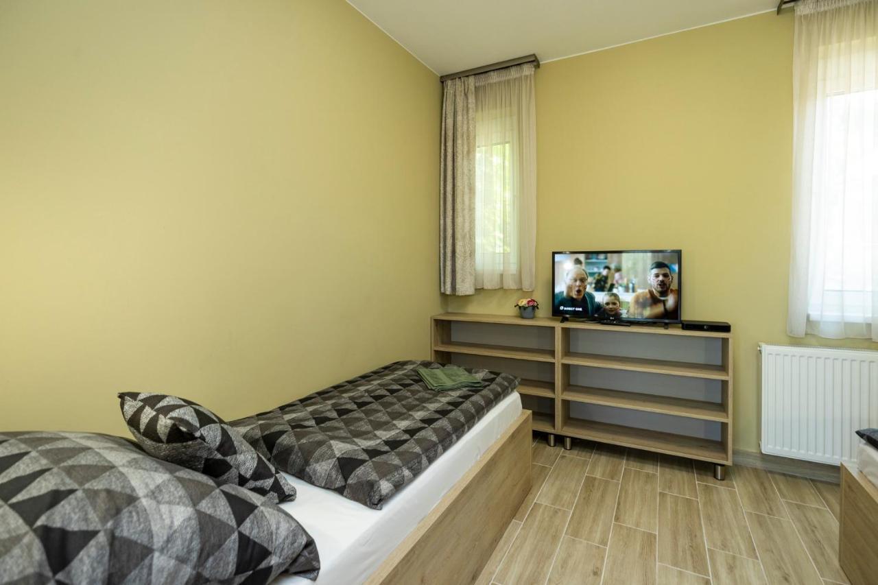 Star Apartman Eger Exterior foto